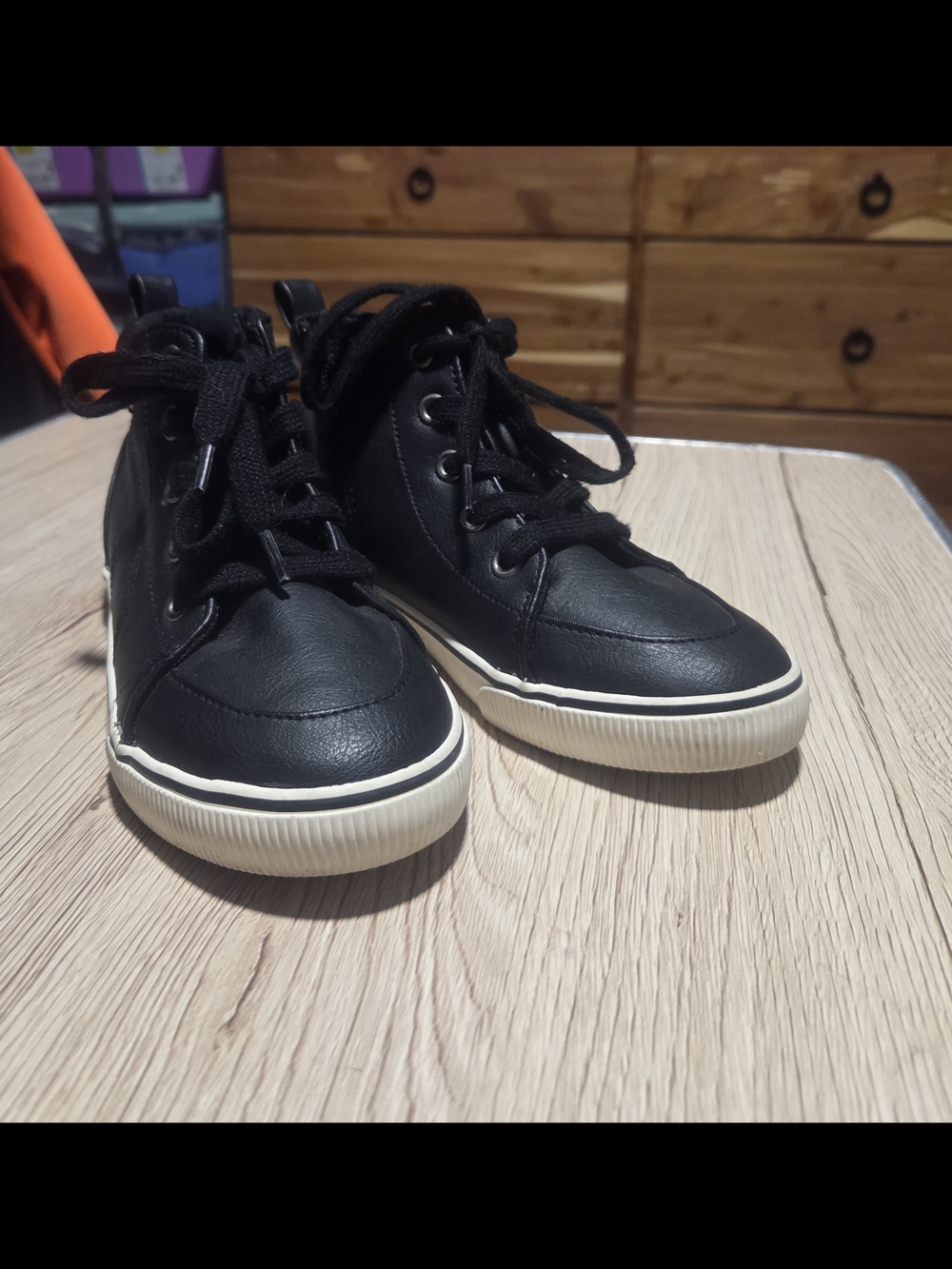Big Boys Size 1 Black High-Top Sneakers - Cat & Jack